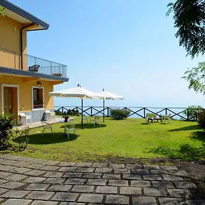 Gasthof L'infinito - & Breakfast, SantʼAlfio