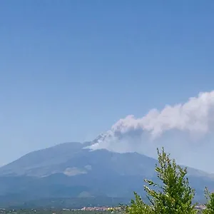 La Finestra Sull'etna Motta SantʼAnastasia